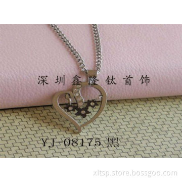TC29 Stainless Steel Black Crystal Jewellery Heart Pendant